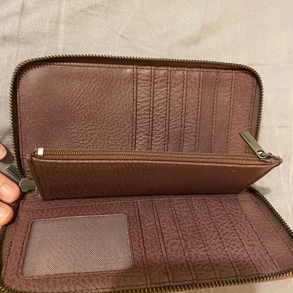 Matt & Nat Wallet - Picture 3 of 7